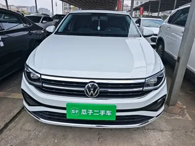Volkswagen Bora 2024, 10500 км, за 70200 CNY