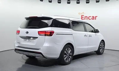 Kia Canival 2016, 205766 км, за 6300000 KRW - фото 2