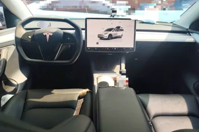 Tesla Model Y 2023, 36400 км, за 206967.93 CNY - фото 6