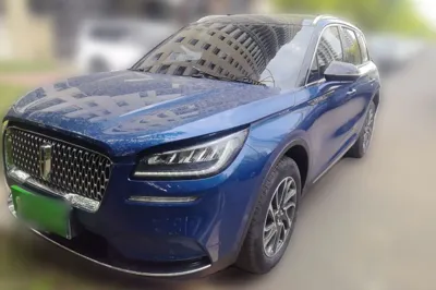 Lincoln Corsair · 2022 год