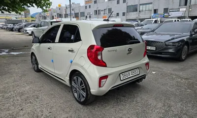 Kia Morning 2017, 67848 км, за 8400000 KRW