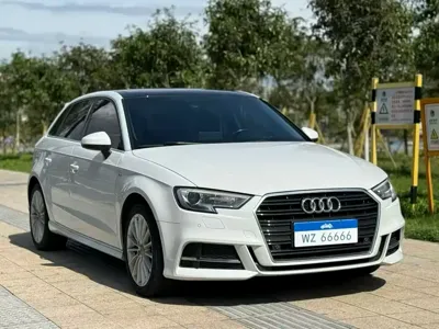 Audi A3 2018, 60000 км, за 67800 CNY
