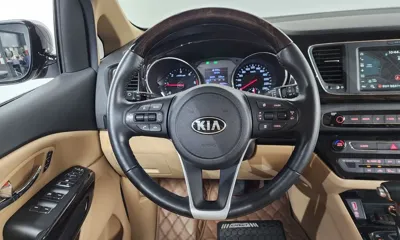 Kia Canival 2019, 56974 км, за 21990000 KRW - фото 13