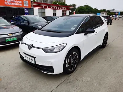 Volkswagen ID.3 2025, 11000 км, за 96800 CNY