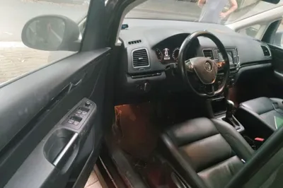 Volkswagen Sharan 2016, 100800 км, за 74122.07 CNY - фото 16
