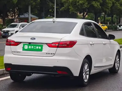 Ford Escort 2019, 102500 км, за 28600 CNY - фото 7