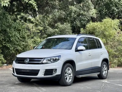 Volkswagen Tiguan L · 2015 год