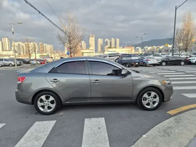 Kia Porte 2010, 65213 км, за 3600000 KRW - фото 4