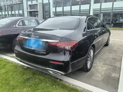 Mercedes-Benz E-Class 2023, 40000 км, за 272800 CNY