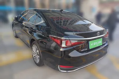Lexus ES 2024, 27599 км, за 175441.99 CNY