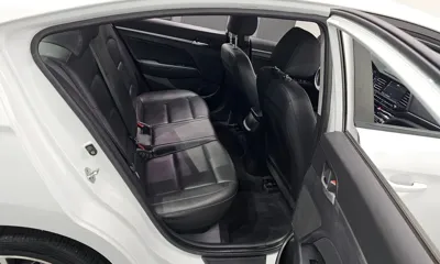 Hyundai Avante 2019, 125016 км, за 10790000 KRW - фото 12