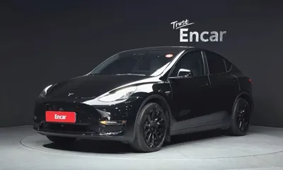 Tesla Model Y · 2022 год