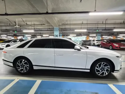 Hyundai Grandeur 2025, 9970 км, за 28420000 KRW