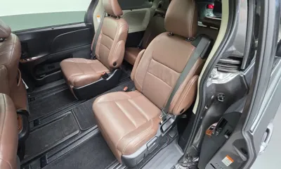 Toyota Sienna 2017, 81491 км, за 19900000 KRW - фото 17