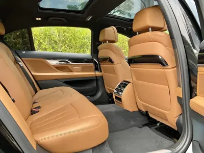 BMW 7 Series 2018, 60000 км, за 208000 CNY - фото 16