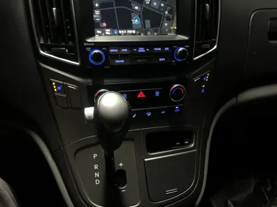 Hyundai Starex 2018, 200103 км, за 7900000 KRW - фото 15