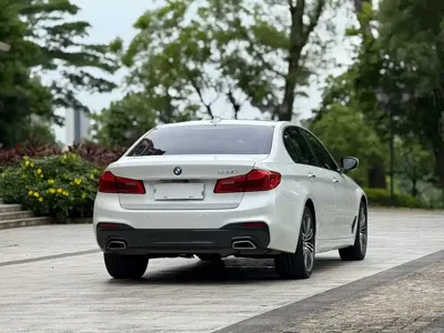 BMW 5 Series 2018, 100000 км, за 122000 CNY - фото 9