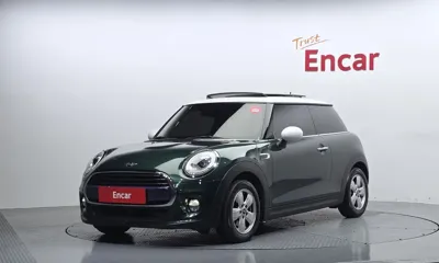 MINI Cooper · 2018 год