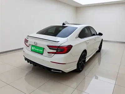 Honda Accord 2022, 20000 км, за 107899 CNY - фото 4