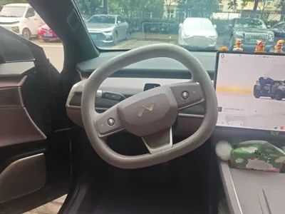 ONVO ONVO L60 2025, 13400 км, за 115300 CNY