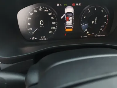 Volvo XC40 2022, 61500 км, за 97652.83 CNY - фото 13