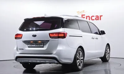 Kia Canival 2015, 173400 км, за 9650000 KRW