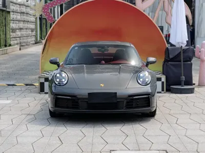 Porsche 911 2024, 5600 км, за 938000 CNY