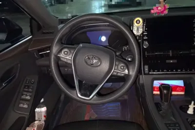 Toyota Avalon 2019, 81400 км, за 108611.16 CNY - фото 11