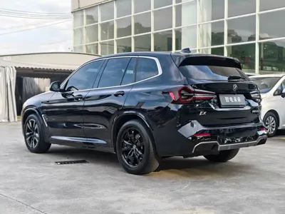 BMW iX3 2023, 120000 км, за 128800 CNY
