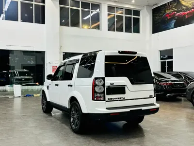 Land Rover Discovery 2016, 46000 км, за 348000 CNY