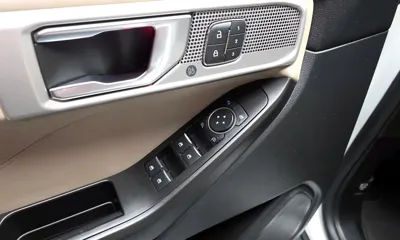 Ford Explorer 2020, 124254 км, за 21490000 KRW - фото 32