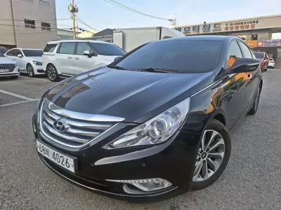 Hyundai Sonata · 2013 год