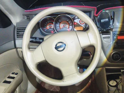 Nissan Sylphy 2012, 135700 км, за 27927.21 CNY - фото 11
