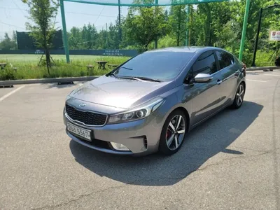 Kia K3 · 2017 год