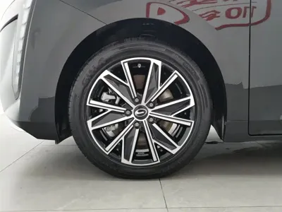 GAC Motor 传祺E8 PHEV 2024, 59800 км, за 132900 CNY - фото 17