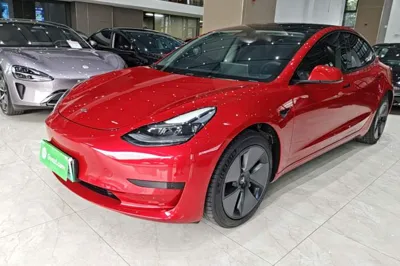 Tesla Model 3 2022, 53400 км, за 158691.79 CNY - фото 1