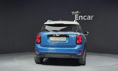 MINI Countryman 2019, 106345 км, за 13700000 KRW