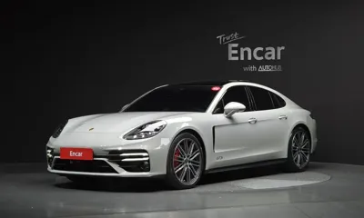Porsche Panamera · 2024 год