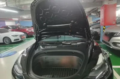 Tesla Model 3 2021, 123400 км, за 126401.64 CNY - фото 30
