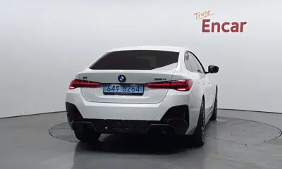 BMW i4 2025, 4467 км, за 999990000 KRW