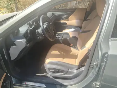 Lexus ES 2024, 6700 км, за 198000 CNY - фото 9