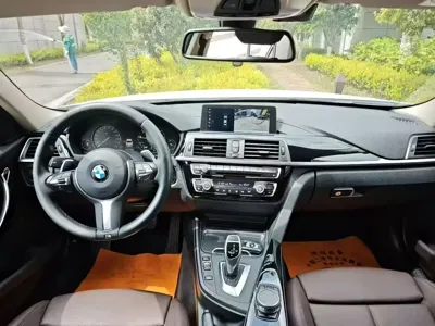 BMW 3 Series 2018, 76000 км, за 74000 CNY - фото 5