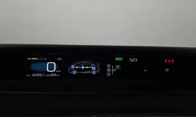 Toyota Prius 2017, 62333 км, за 17300000 KRW - фото 8