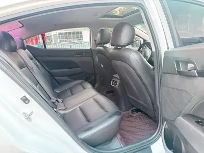Hyundai Elantra 2019, 98000 км, за 43800 CNY - фото 12