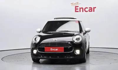 MINI Cooper 2017, 122132 км, за 5990000 KRW
