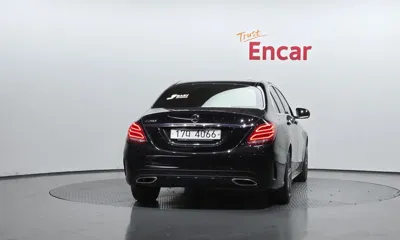 Mercedes-Benz C-Class 2017, 61215 км, за 18500000 KRW