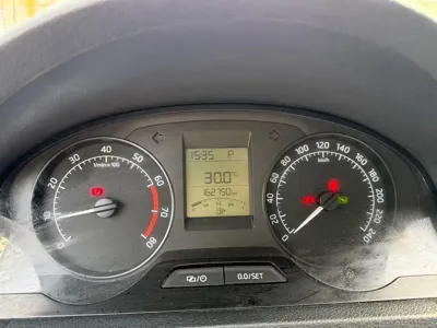 Skoda Rapid 2014, 160000 км, за 16800 CNY - фото 11