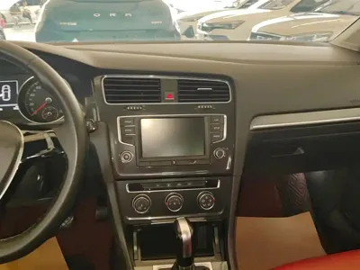 Volkswagen Golf 2017, 94800 км, за 45500 CNY - фото 13