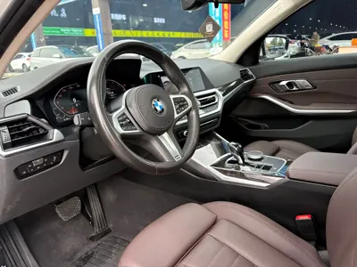 BMW 3 Series 2021, 60000 км, за 138800 CNY - фото 4