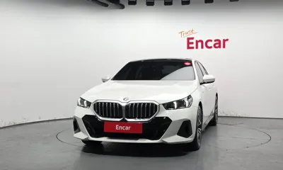 BMW 5-Series 2025, 5463 км, за 68000000 KRW